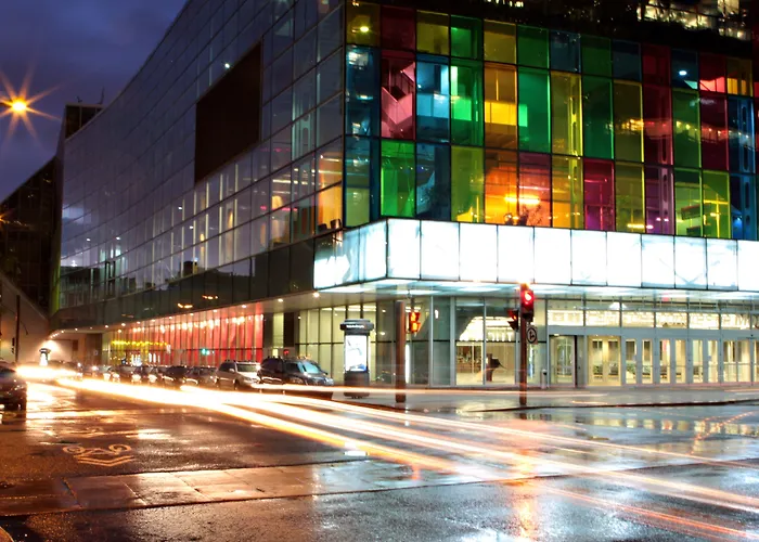 Holiday Inn Centre Ville Downtown By IhgHotel Montreal