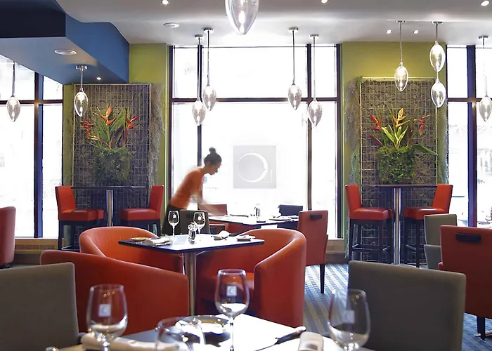 Novotel Montreal Center